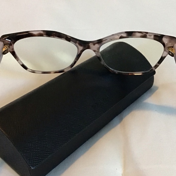 Elegant Mauve Tortoise Shell Glasses & Black Eyeglass Case - Picture 4 of 8